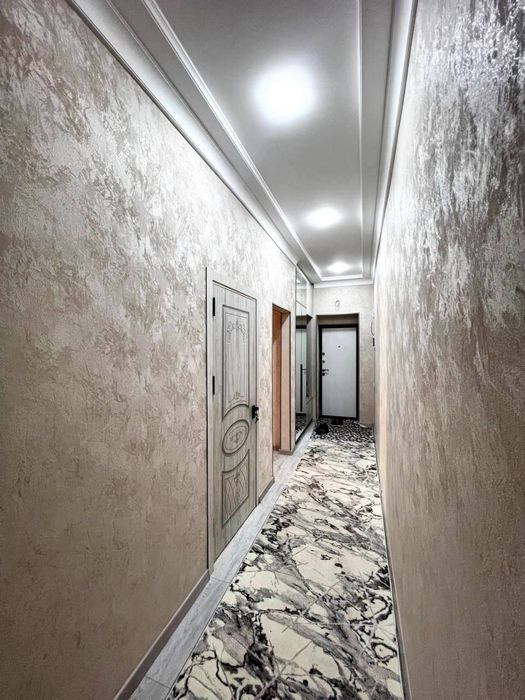 Продаётся 2-комнатная квартира с новым ремонтом в ЖК Asia House