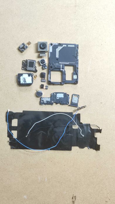 Moto Edge 50 Fusion-оригинални части