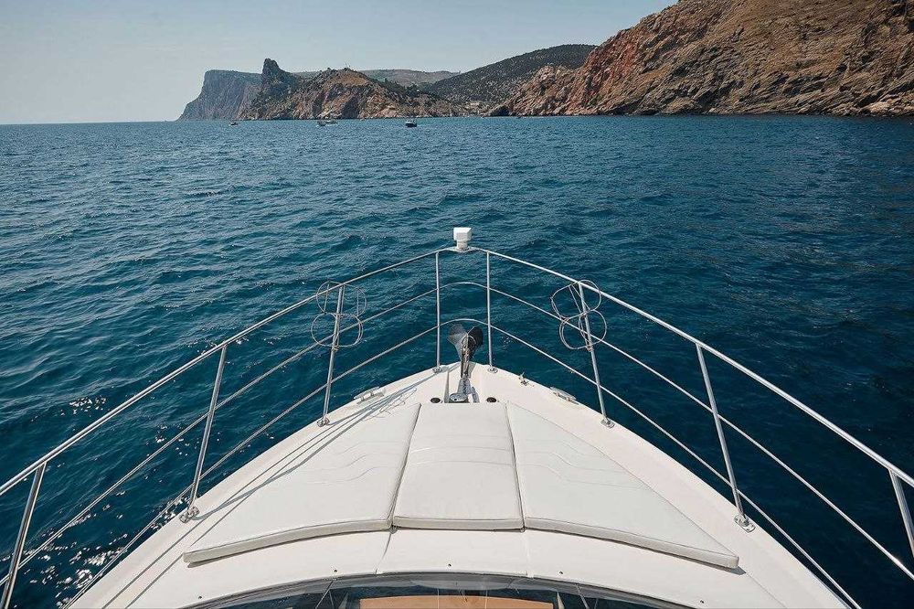 продам яхту carver 38