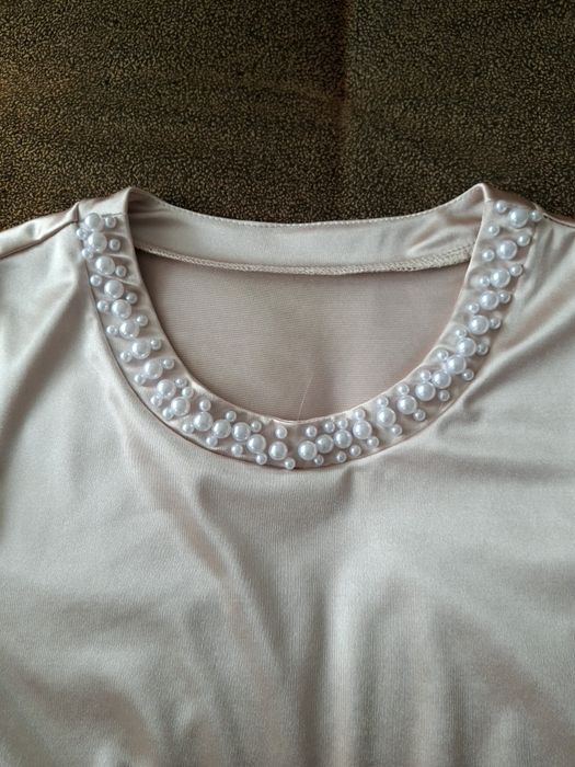 Красива сатенена блузка Л размер