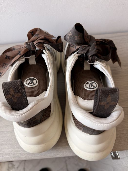 Маратонки Louis Vuitton номер 40