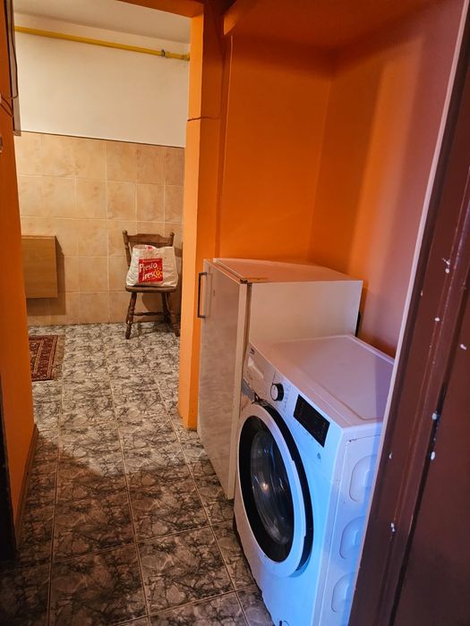 Închiriez apartament 2 camere Petrosani