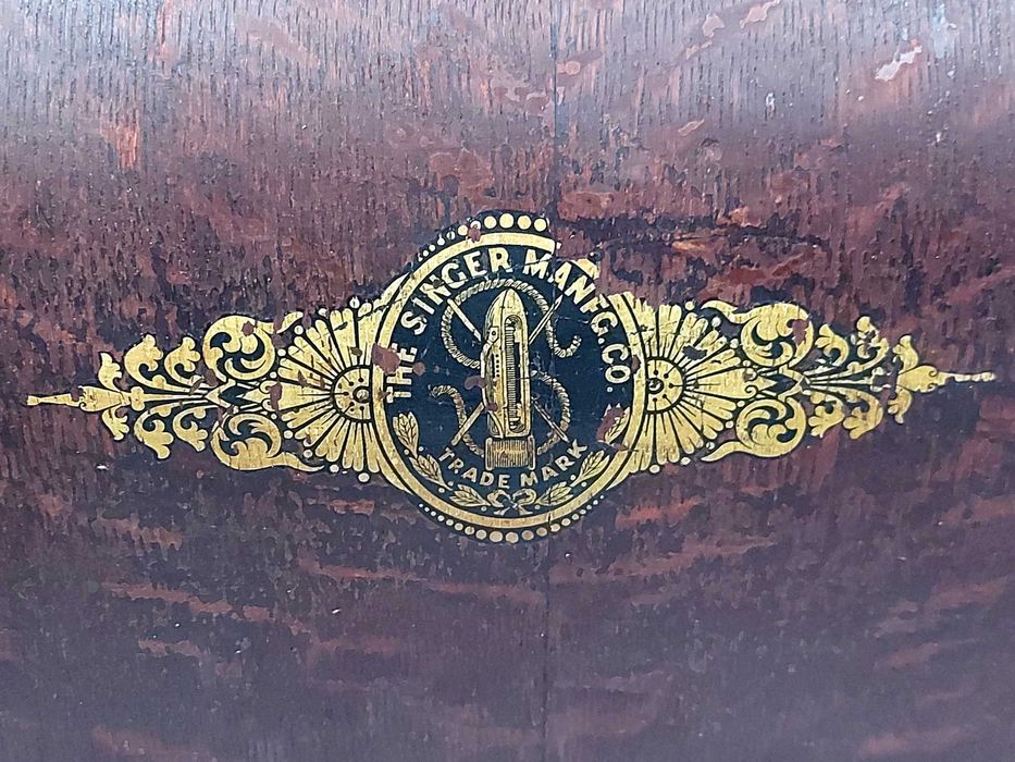 Продавам шевна машина СИНГЕР уникат за колекция !