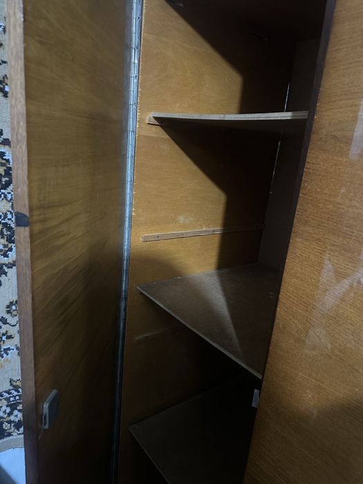 шкаф деревянный большой