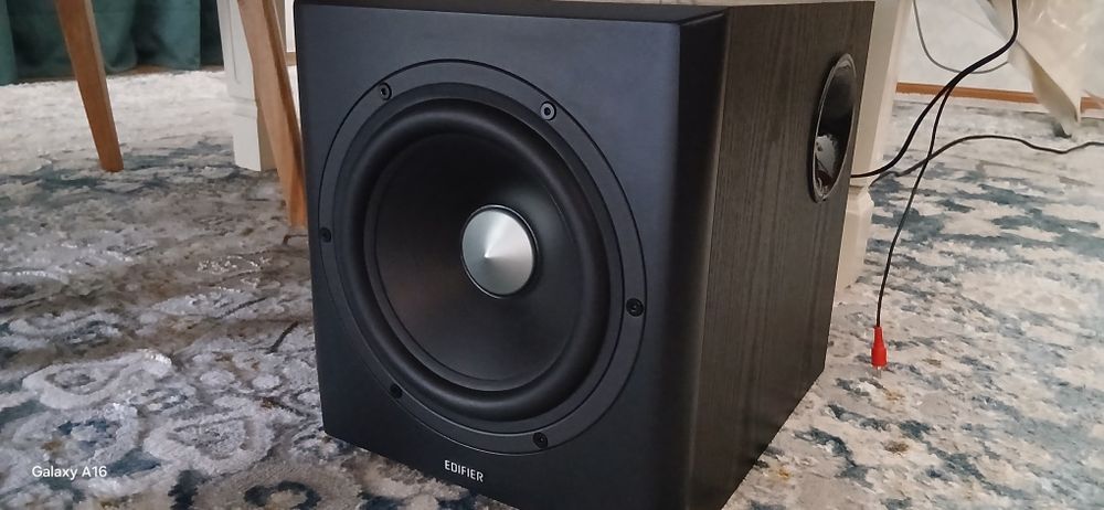 Срочно продам свой Edifier S351DB 2.1