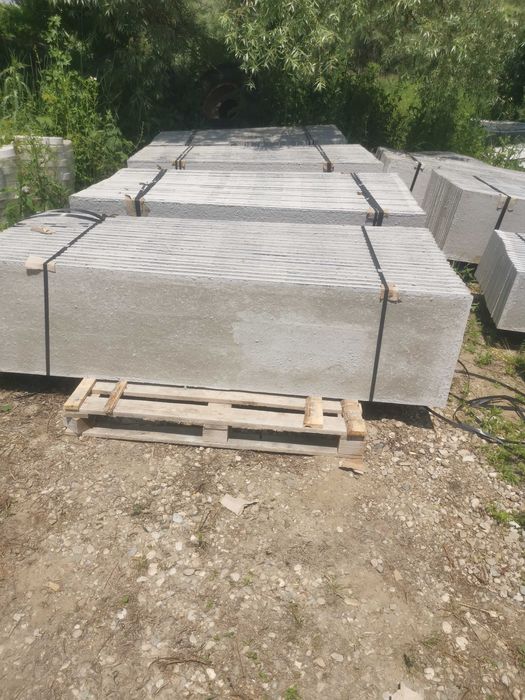 Gard  beton plăci și stâlp Baraolt