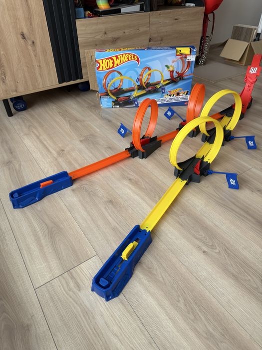 Гараж за за колички Hot Wheels