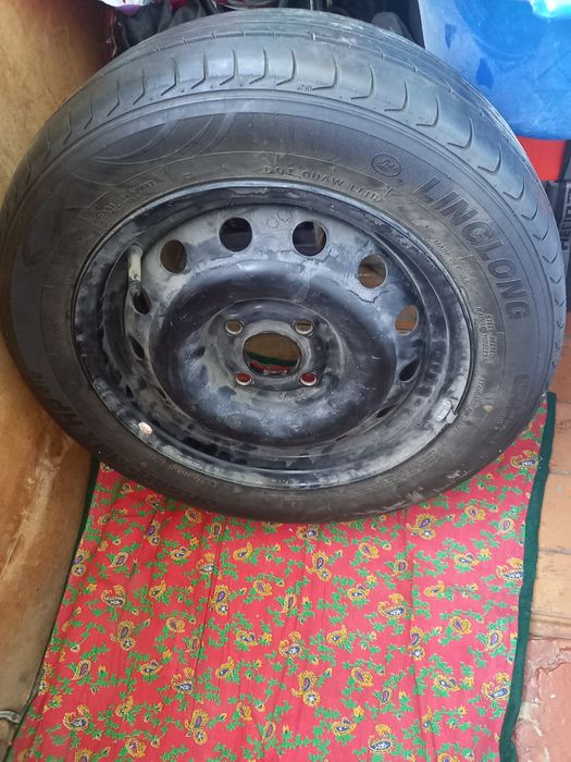 Продам шины с диском на равон р3