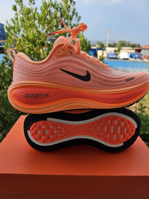 Nike Vomero Plus