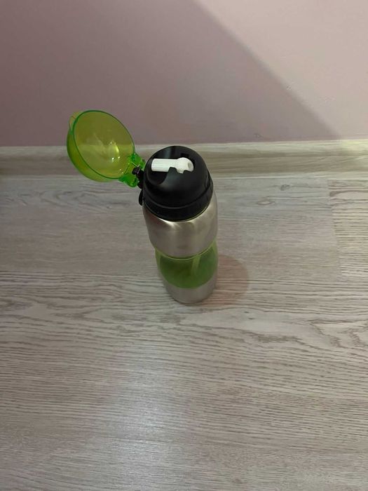 Продам спортивные бутылки