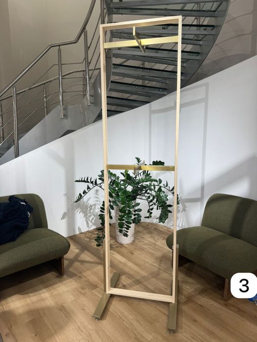 продам Вешало напольное для одежды