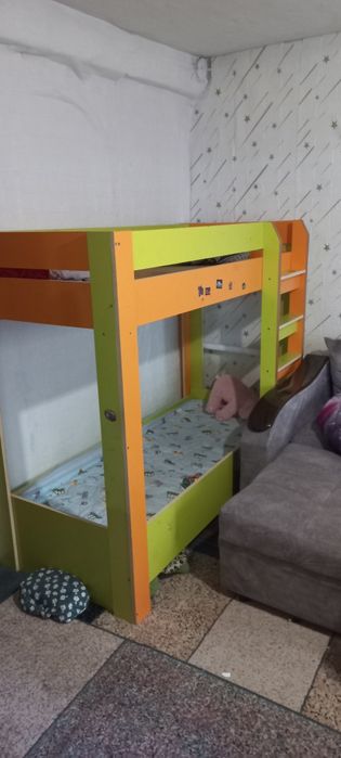 Кровать детская двухярусная