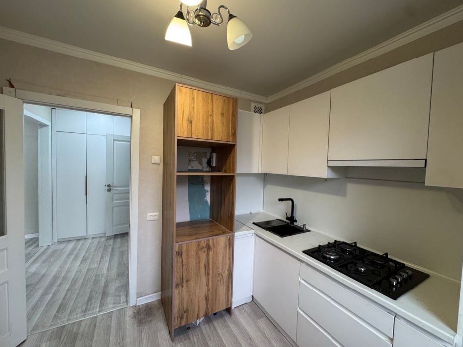 2-х ком в 7 мкр 4/5 этаж