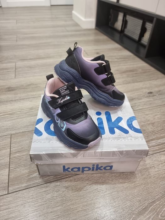 Кроссовки для девочки р. 29