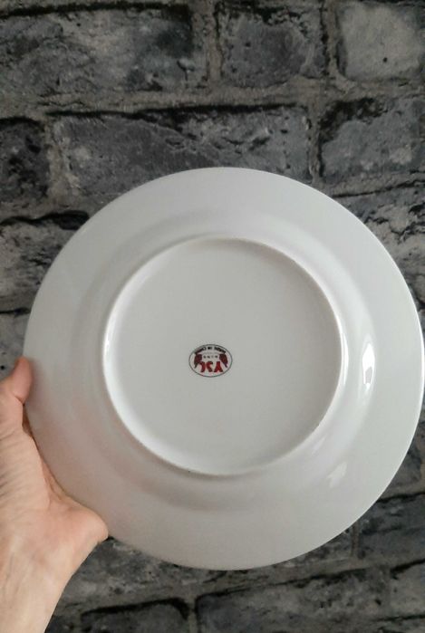 Тарелки столовые D - 24см