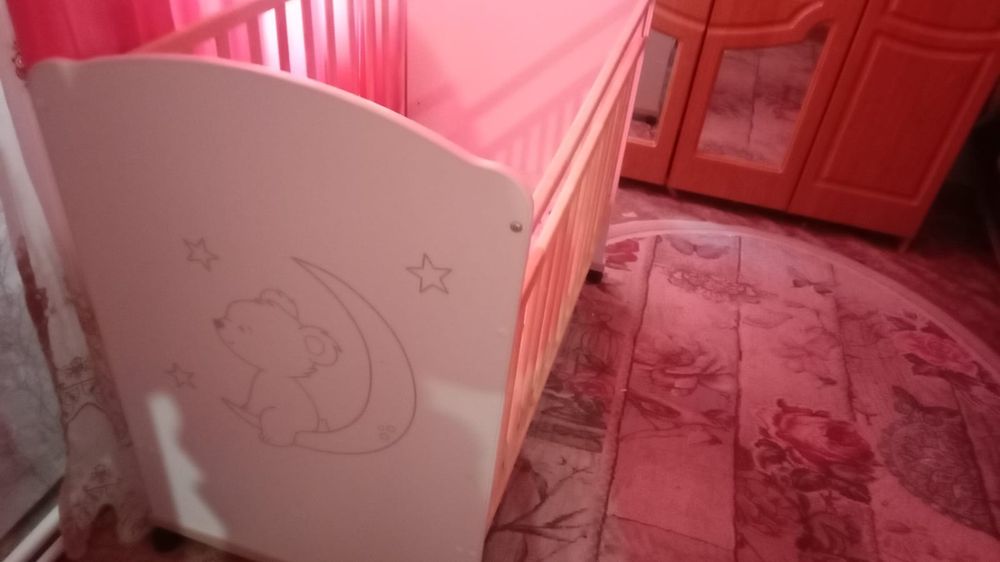 Кроватка детская