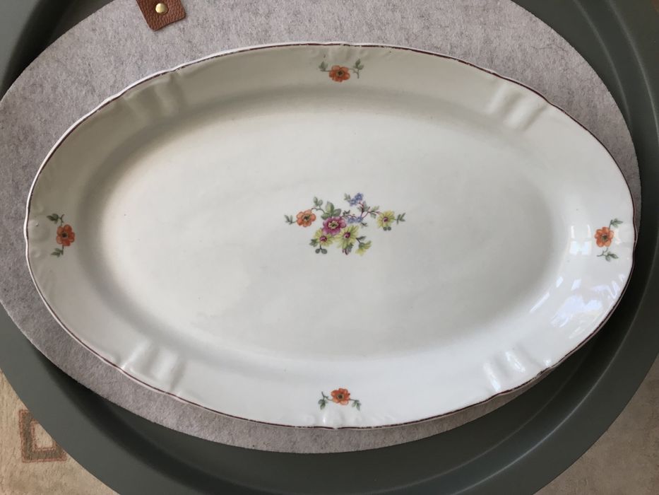 Чиния порцела овал