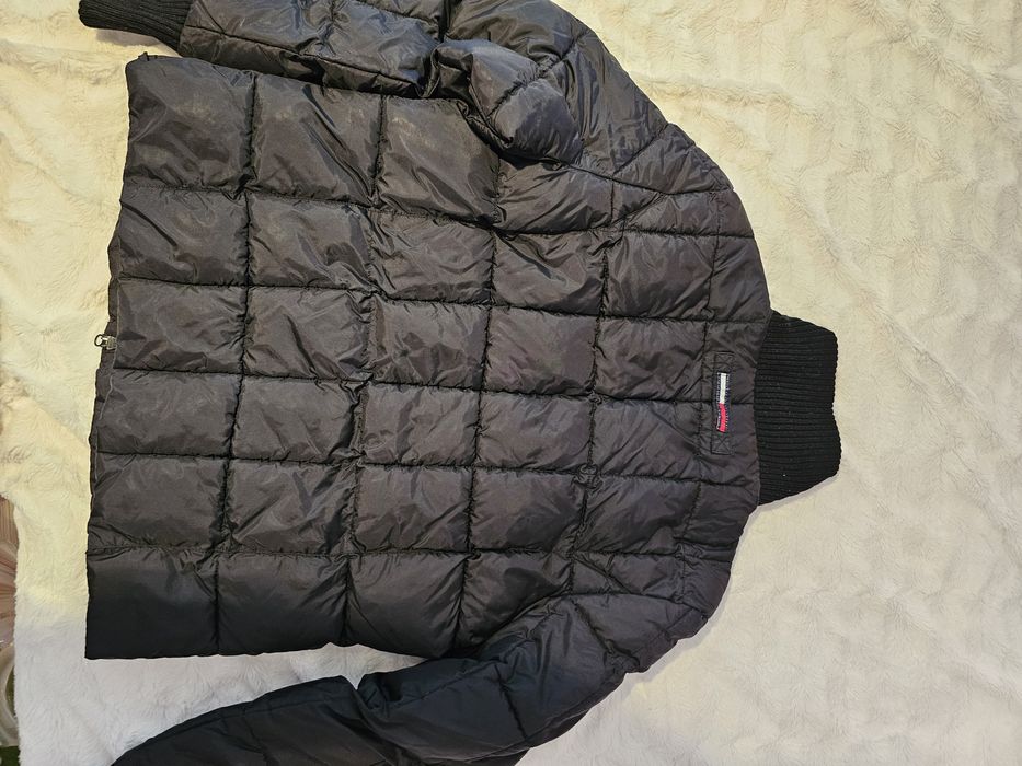 Дамско зимно яке на Tommi Hilfiger