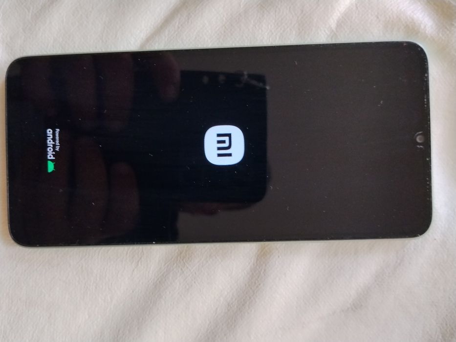 Redmi 13C чисто нов