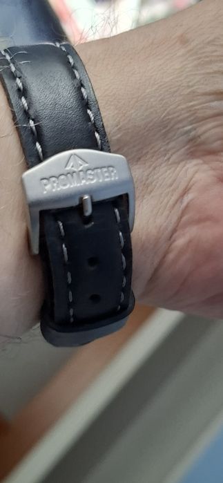 CARTIER cu baterie și curea din piele naturala