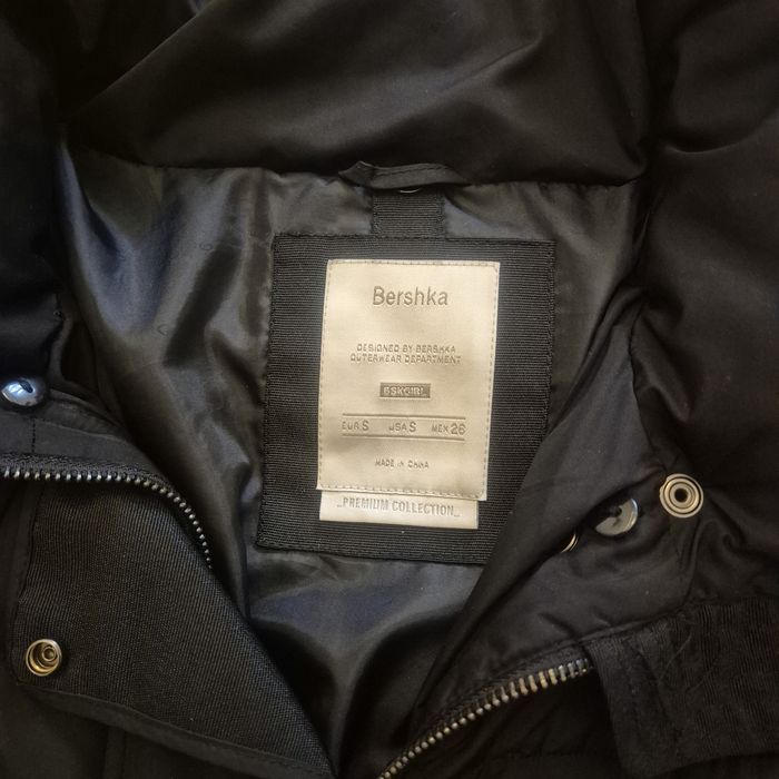 Geaca Bershka  mas S