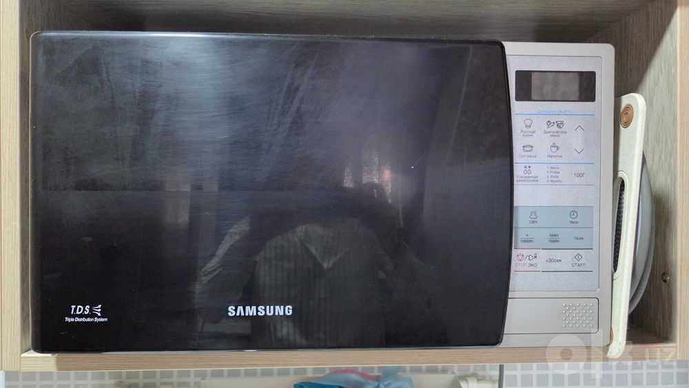 Микроволновая печь Samsung 23 л — полностью исправна