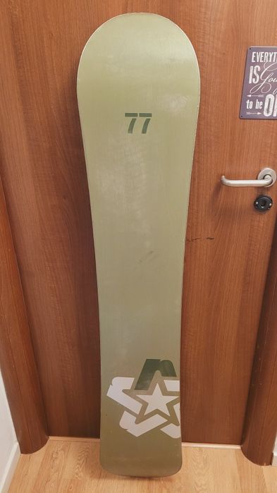 Placa snowboard BURTON 155 cu legături BURTON