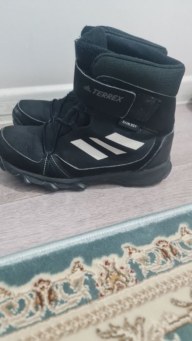 Зимние ботинки Адидас 34- 35р