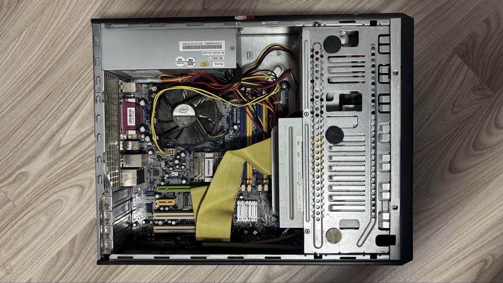 2x Unități  carcasa PC DDR2 – fără RAM/HDD – pentru proiecte / piese / NAS