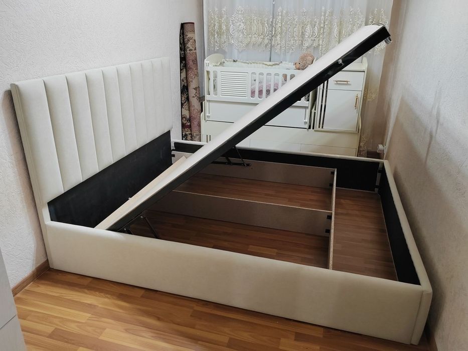 Kravat spalniy miyahki  кровать мягкий