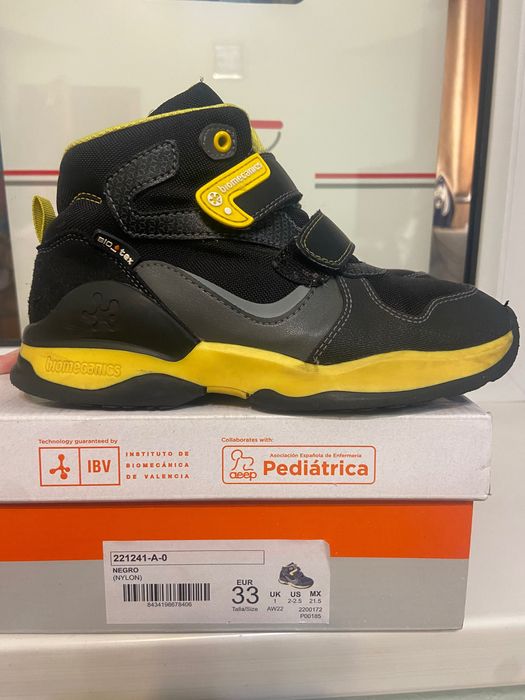 Ботинки демисезон на мальчика, 33р