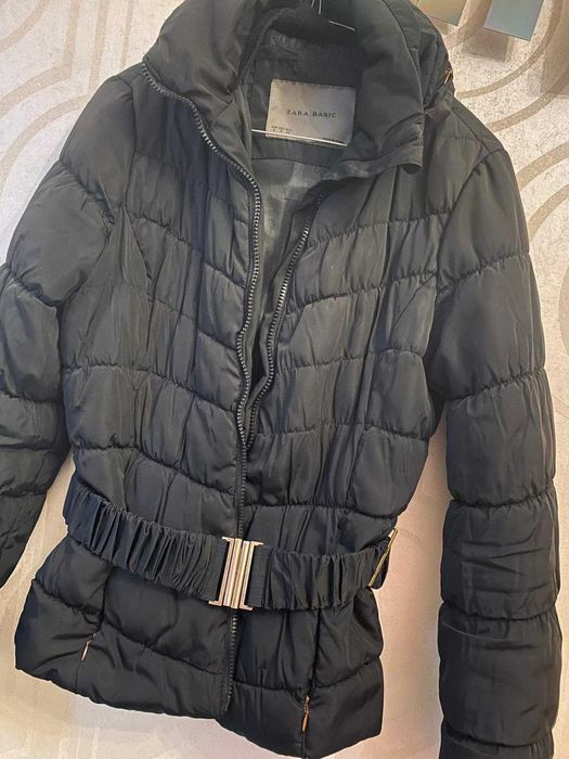 Geaca fas cu centura in talie Zara