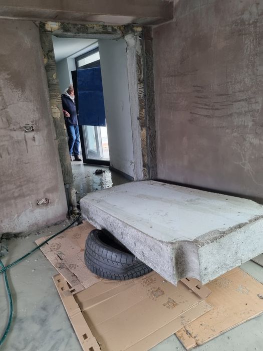 Taiat decupat secționat piconat carotat beton armat . Carota carotare
