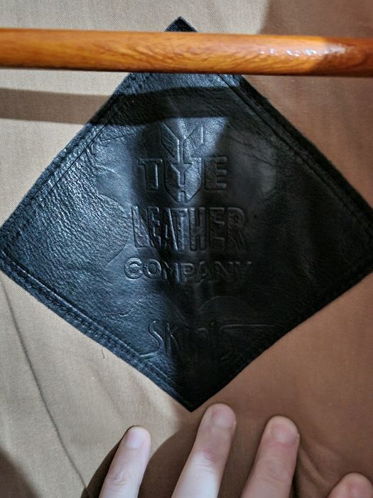 Vând Geacă de piele