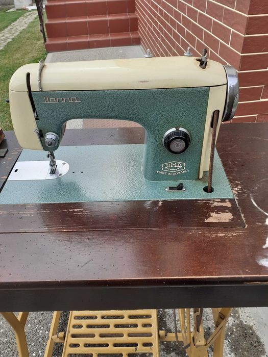 Masina de cusut Ileana