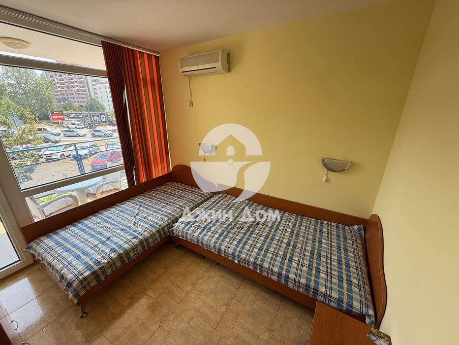 Tристаен апартамент с НИСКА ТАКСА ПОДДРЪЖКА в к-с „Елит 1“, Слънчев б