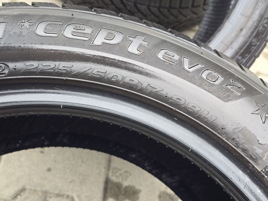 225 50 17 Hankook