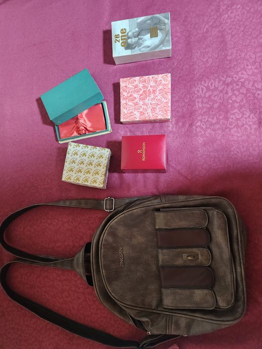 Коробки для подарков .