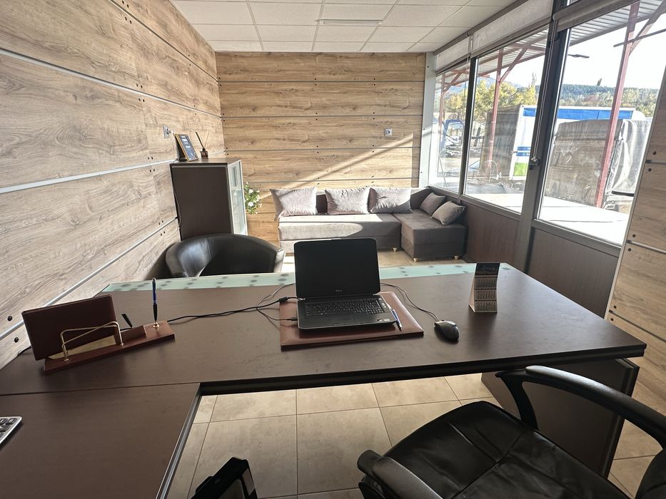 Дава се под наем Склад в Дупница - 400 кв.м за 204 € - Снимка #12