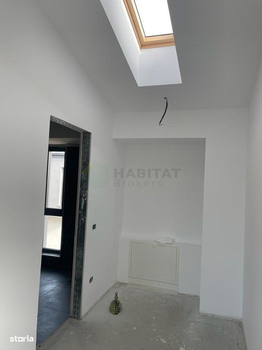 Vilă spațioasă Tunari | Curte mare | Complex închis
