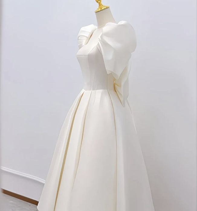 Белое платье в французском стиле