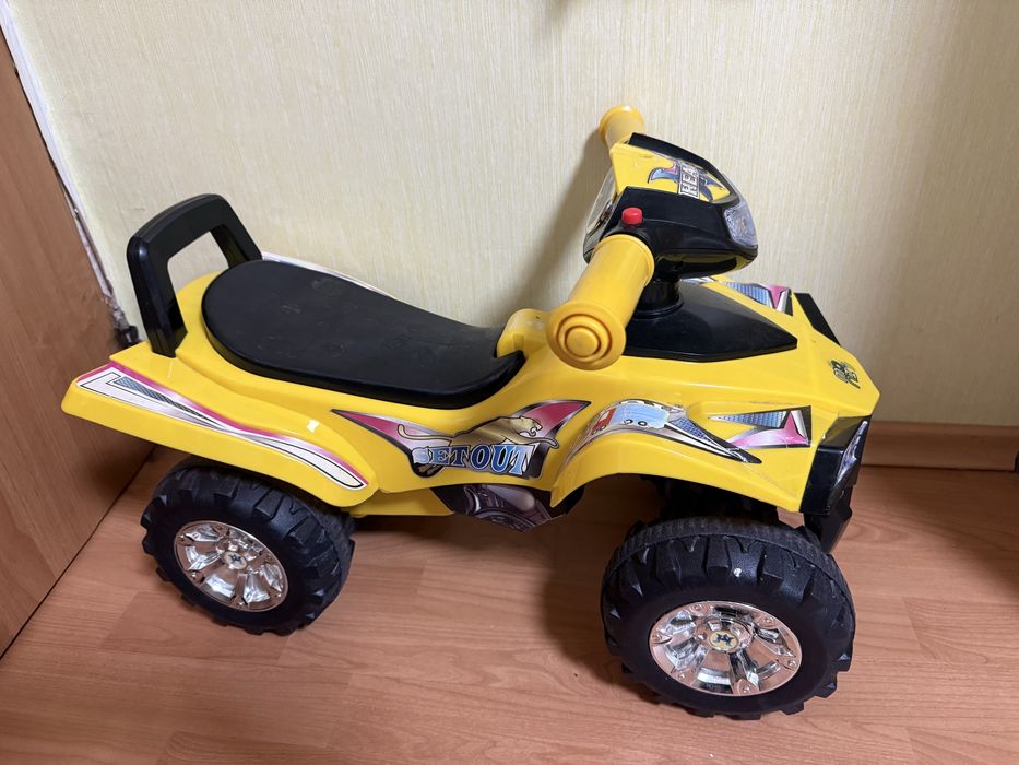 Детска кола ATV за яздене