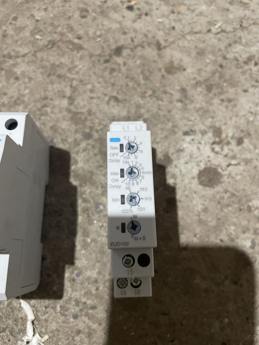 Hager EUD100 Releu monitorizare tensiune si contactor ESC263S