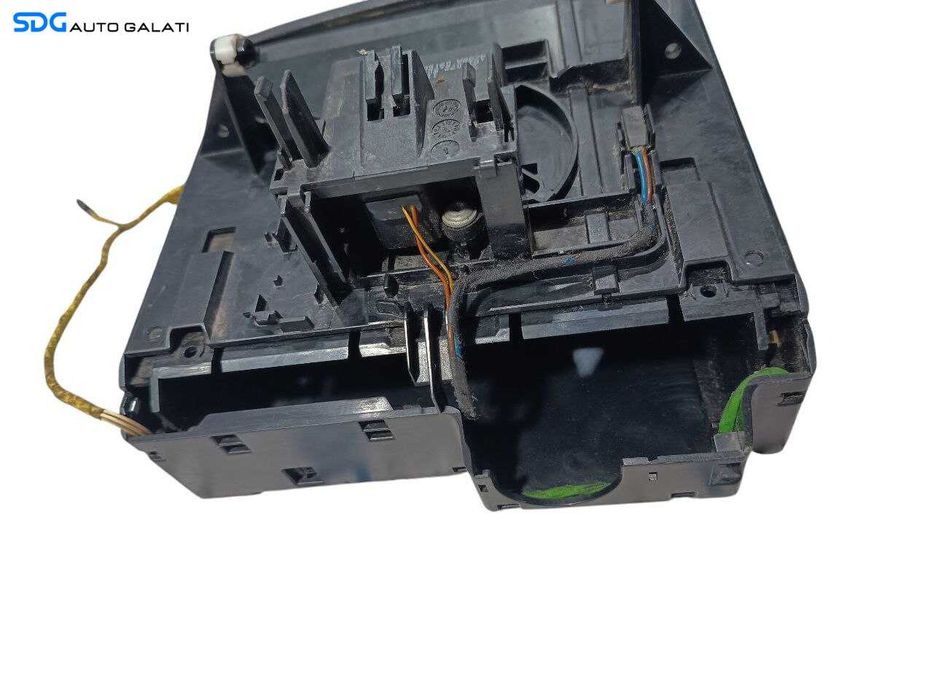 Unitate Magazie CD-uri / Panou Buton Butoane Comenzi Bord Mercedes CLS C219 2004 - 2010 Cod A2116800552 [E6875]
