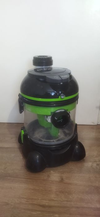 Прахосмукачка Велмакс