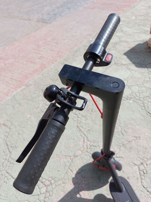 Продам электро-самокат Xiaomi mijia m365 pro