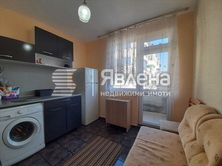 Дава се под наем Двустаен апартамент в Варна, ВИНС - 55 кв.м за 380 € - Снимка #3