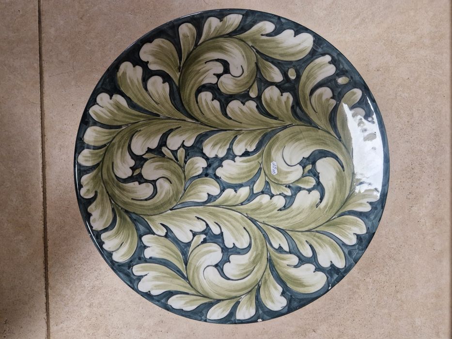 Разпродажба чинии за стена