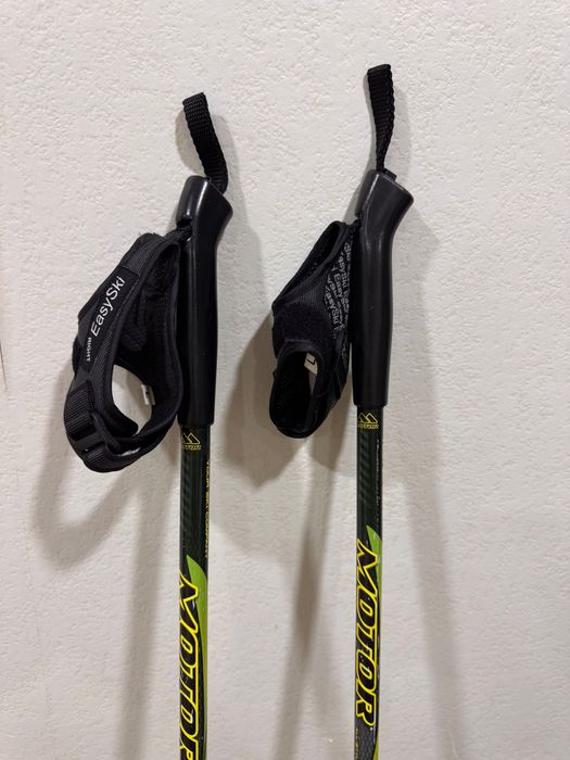 Лыжные палки 150см
