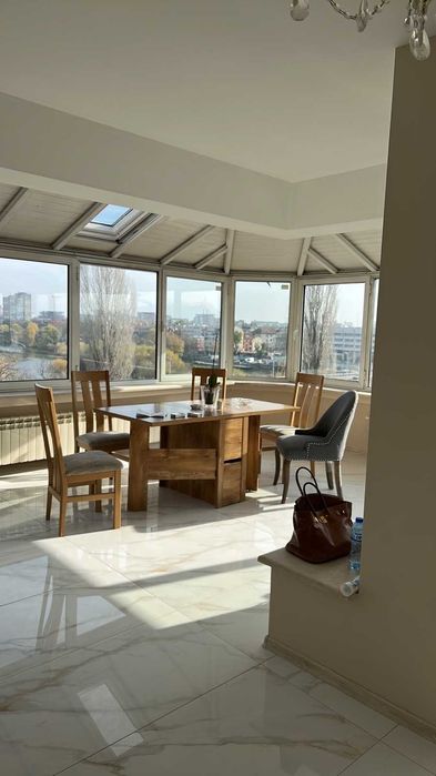 Продава се Тристаен апартамент в Пловдив, Кършияка - 220 кв.м за 1039 €/кв.м - Снимка #16